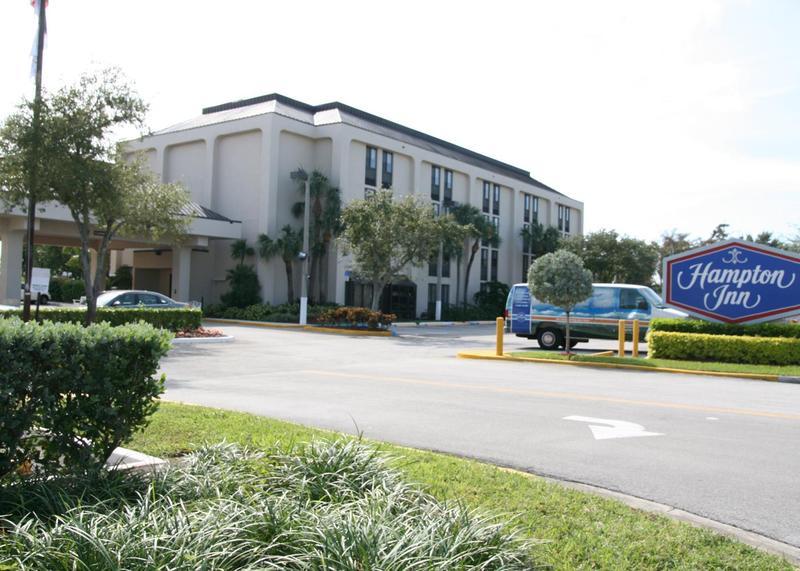 Hampton Inn Ft. Lauderdale-Cypress Creek Fort Lauderdale Exterior photo